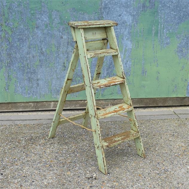 Vintage Wooden Step Ladders ZX2341